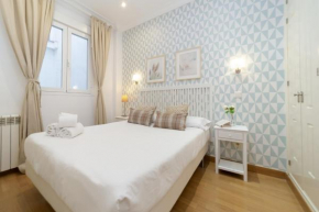 Гостиница Apartamentos Gran Via  Мадрид